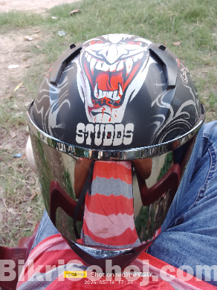 STUDDG THUNDER HELMETS